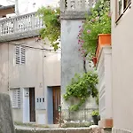 Potocina 21