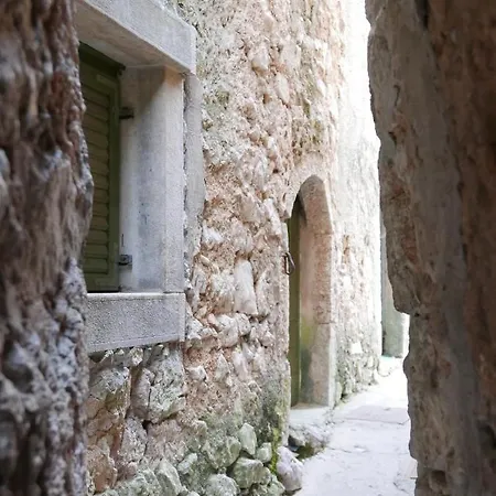 Potocina 21