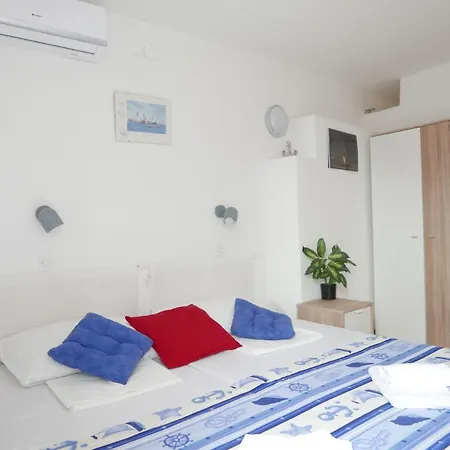 Potocina 21 Vrbnik (Primorje-Gorski Kotar)