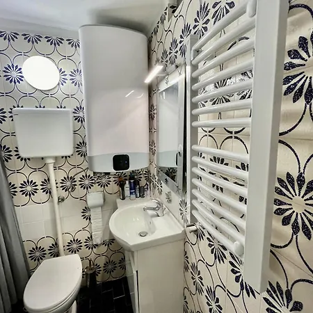 Διαμέρισμα Potocina 21 *