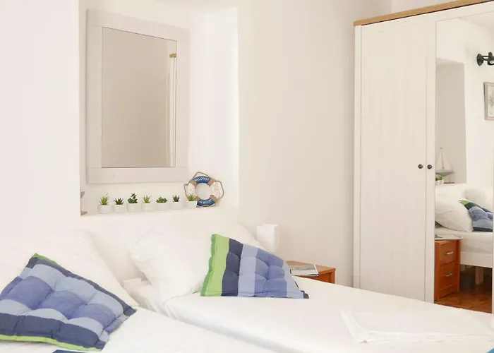 Apartment Potocina 21 *